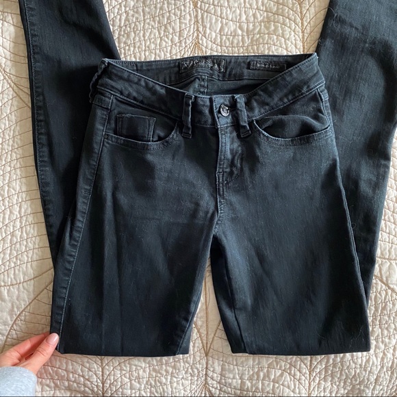 5/$35🍑 Lace Pocket Guess Jeans Brittney Skinny - Picture 3 of 8